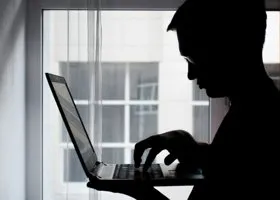 В Госдуме объяснили введение наказания за «неуважение к государству»