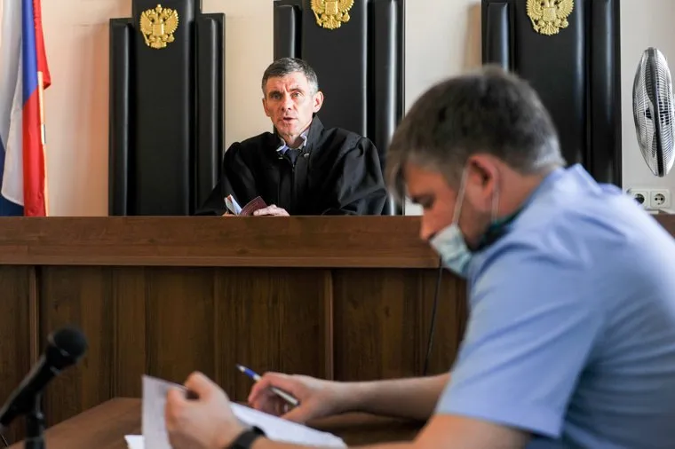 Суд Ломоносов. Челябинск