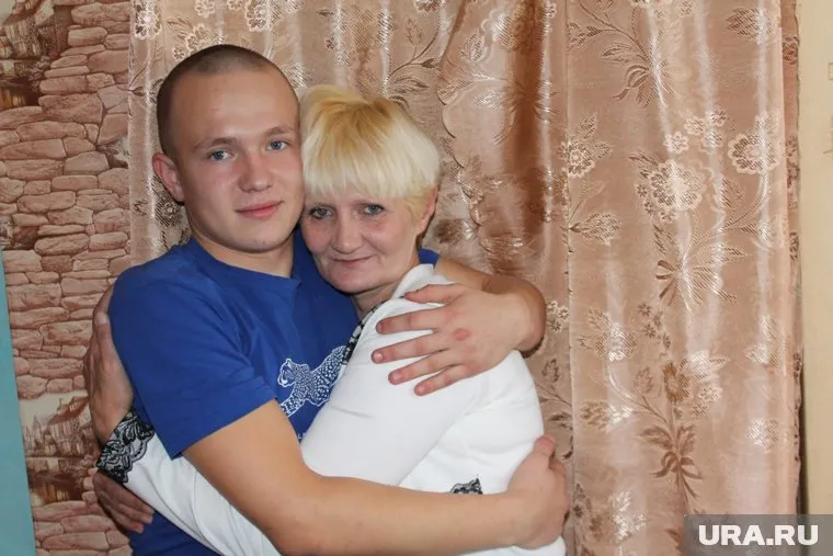 Мать пострадавшего солдата-срочника надеется, что он выздоровеет