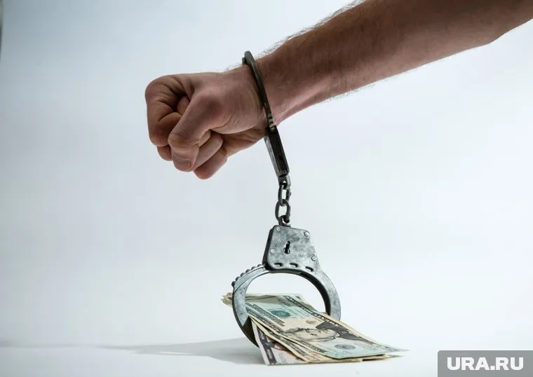 По делу о взятках в челябинском минстрое задержаны два руководителя