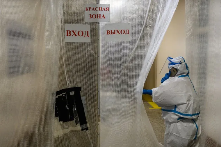 Дезинфекция красной зоны Госпиталя ветеранов войн. Екатеринбург