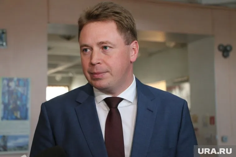 ЕС включил Губернатора Севастополя Овсянникова в санкционный список