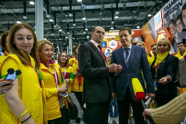 XIX Всемирный фестиваль молодежи и студентов. Первый день. Сочи