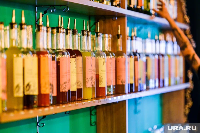 Пенсионер умер на месте, после того, как его задержали за кражу настойки в магазине Кирова (архивное фото)