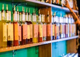 Расплатился жизнью за настойку: в Кирове пенсионер скончался на месте во время задержания