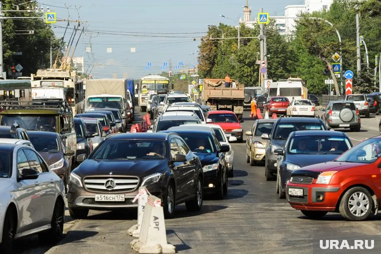 За нарушение закона при ремонте дорог в Челябинске чиновники заплатят штраф