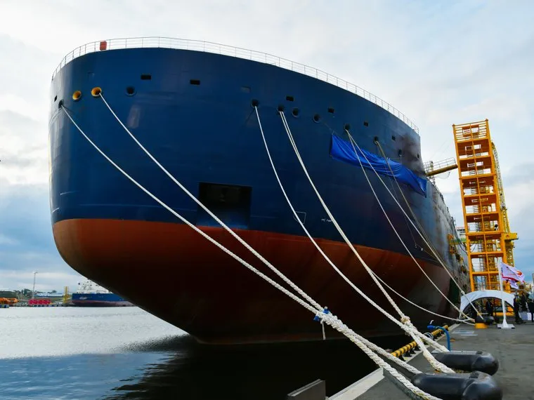 Церемония имянаречения танкеров на судоверфи Звезда. Г. Большой Камень. Приморский край.