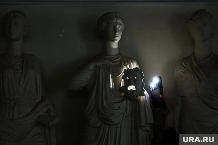 Дeнь пpимaнивaния муз отмечается 17 июня