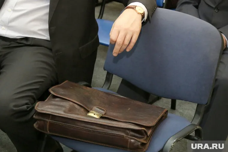 Двое претендентов забрали свои документы накануне заседания конкурсной комиссии