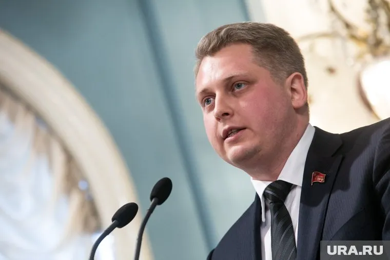 Александр Ивачев выступил на заседании заксобрания