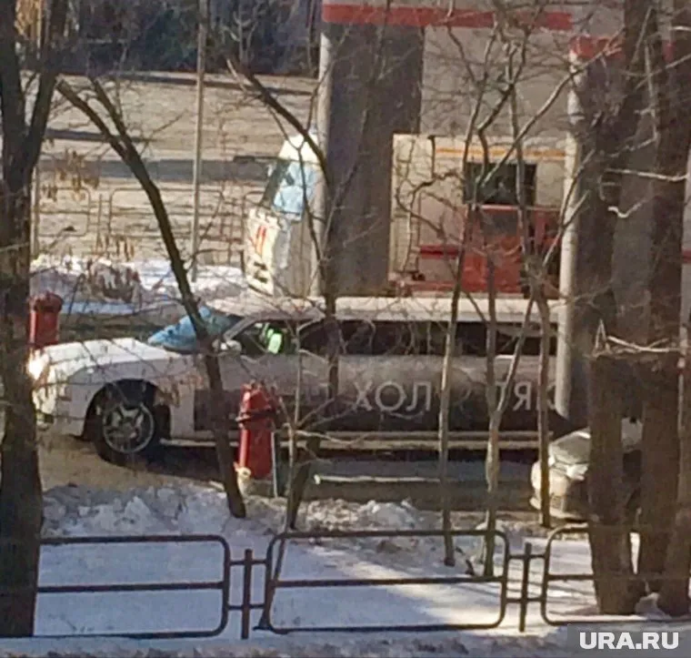 Необычный автомобиль сфотографировали горожане