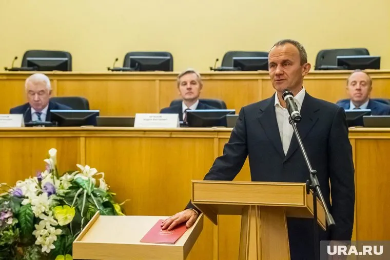 Чиновникам придется поклясться быть вежливыми с людьми