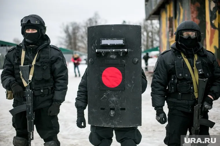 Щит «Легион» позволит силовикам защищать себя и окружающих (архивное фото)