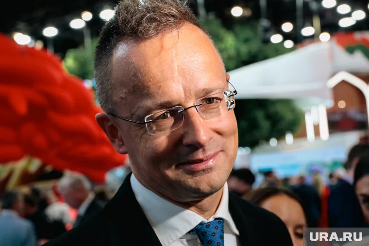 По словам Сийярто, Киев мог еще в 2022 году подписать стамбульское соглашение и оказаться в лучем положении, чем сейчас