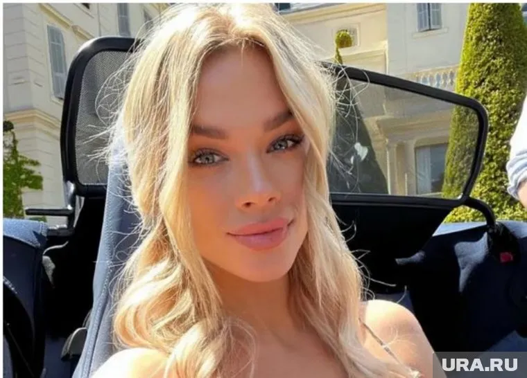 Юлия Власова была замечена с Джонни Деппом еще в 2022 году