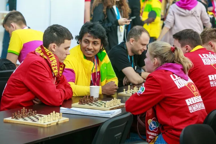 XIX Всемирный фестиваль молодежи и студентов. Второй день. Сочи, фестиваль молодежи и студентов