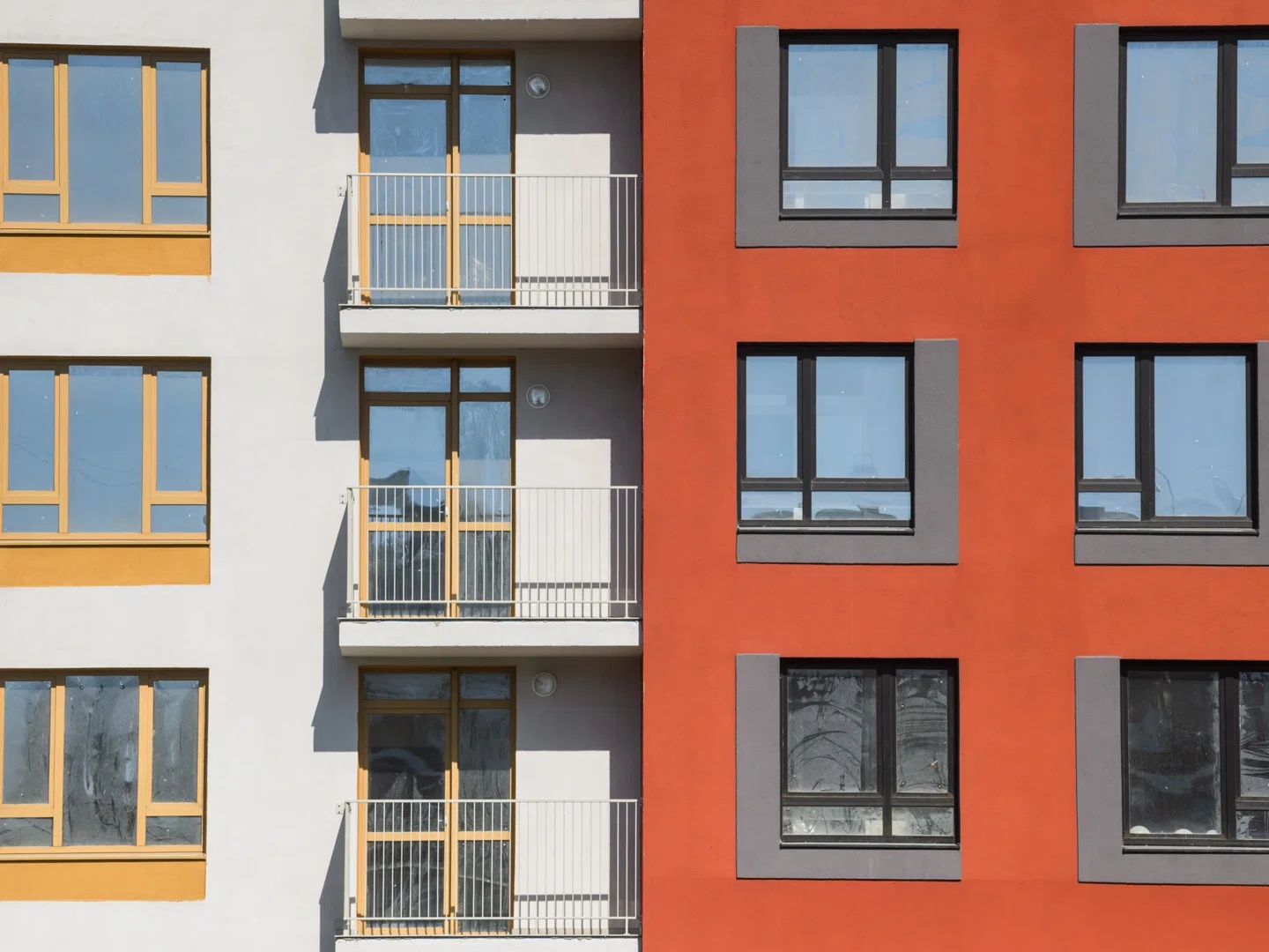 Жители Сургута ринулись распродавать квартиры на вторичном рынке