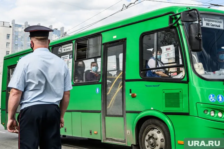 Одну из дебоширок забрала полиция