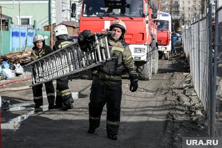 Пожар произошел в Уральском лесотехническом университете