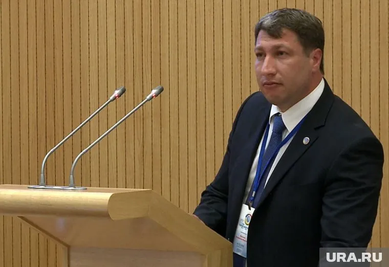 Владислав Нусинов утверждает, что более не связан ни с прежними партнерами по бизнесу, ни с инноваторской деятельностью в ЮГУ