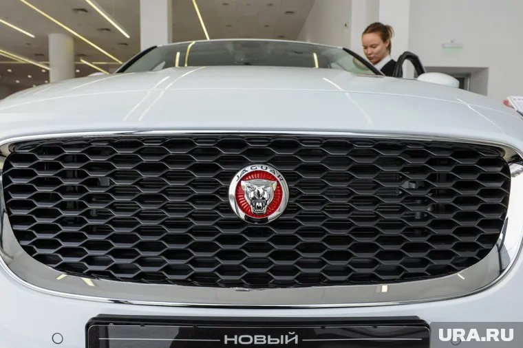 Эксперты назвали несколько способов ввоза автомобилей в Россию