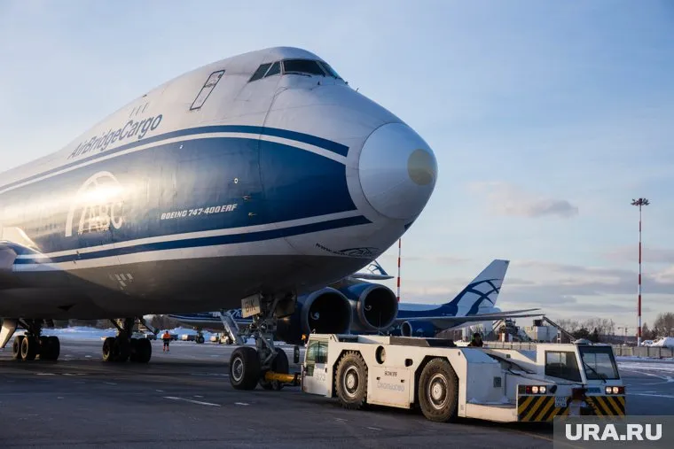 Двухпалубный Boeing чуть не разбился при посадке в Нигерии