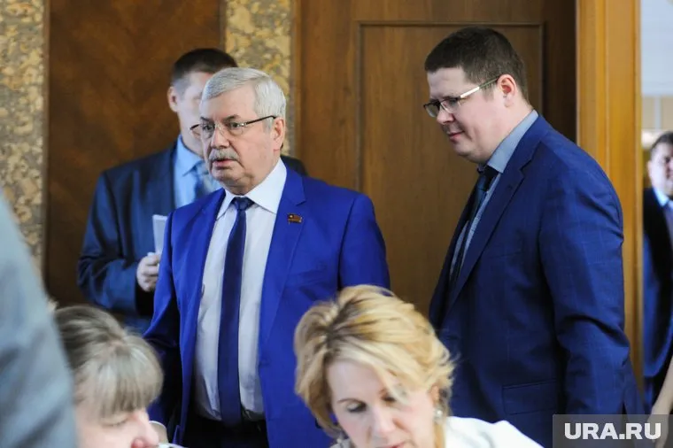 Владимир Мякуш (слева) возглавил оргкомитет по праймериз «Единой России», его замом стал Анатолий Векшин (справа)