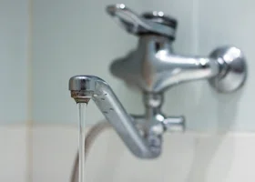 Названа неочевидная причина переплаты за коммунальную услугу