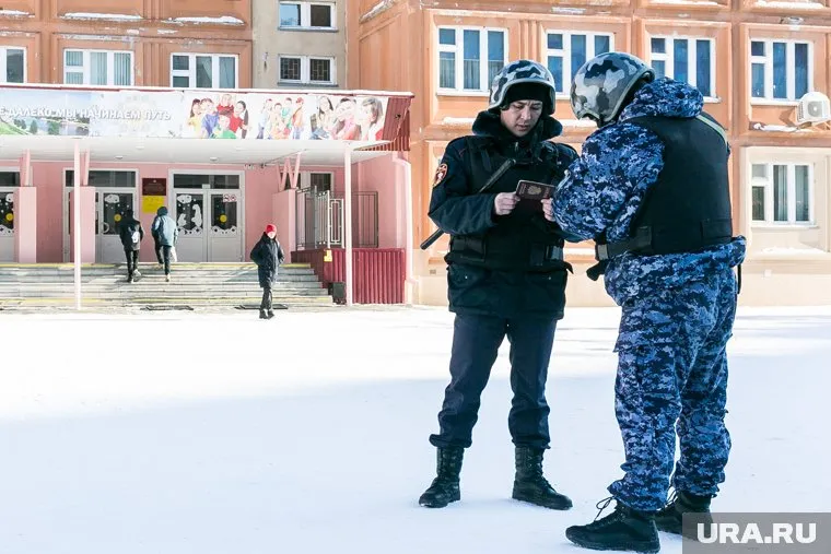 В ходе проверки здания силовики не обнаружили взрывных устройств