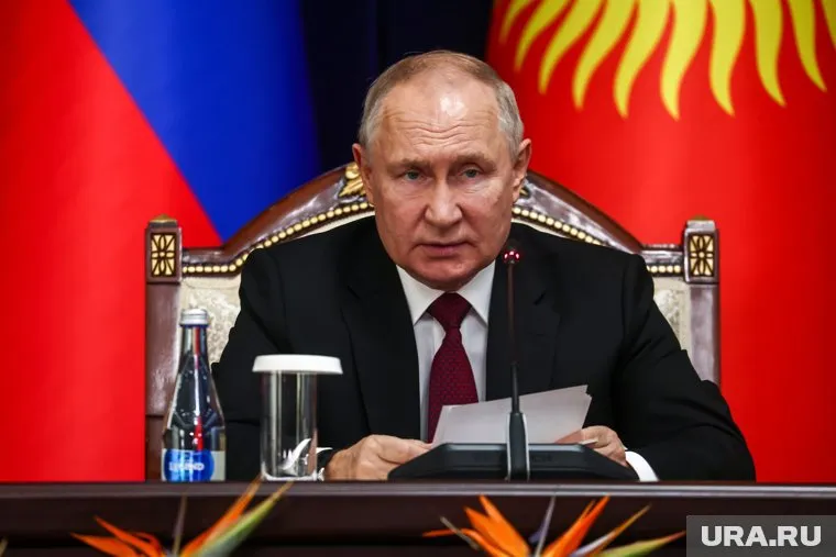 Страны Запада не заинтересованы в такой большой стране, заявил Путин