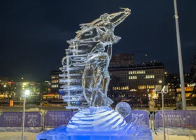 50 килограммов конфет разыграют на литературном конкурсе в Новом Уренгое