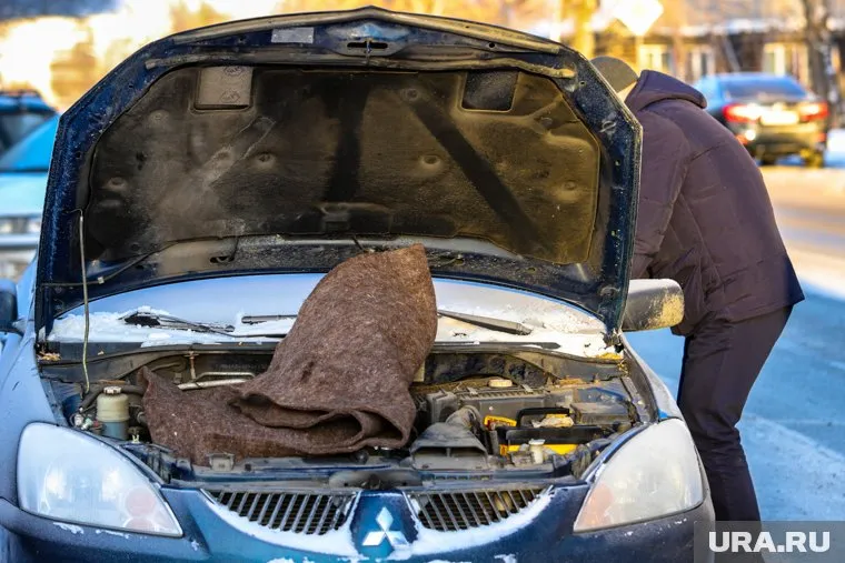 Если машина не заводится в морозы, лучше перестать ее заводить и проверить аккумулятор