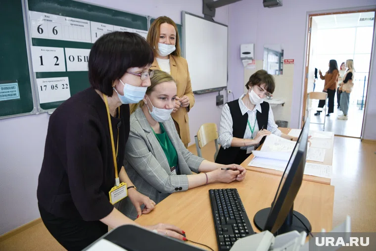 Педагоги ЯНАО обратились к полпреду Артему Жоге 