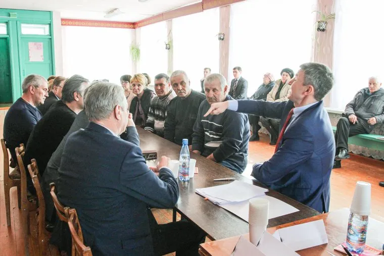 Новодостовалово Курганская область - "золотая дорога", Встреча депутатов с жителями села Новодостовалово