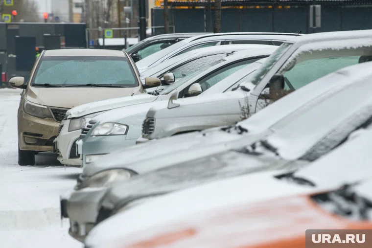 Снег в Екатеринбурге сменился ледяным дождем
