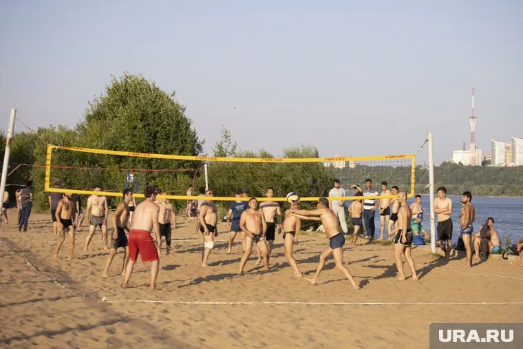 В Перми стартовал пляжный сезон