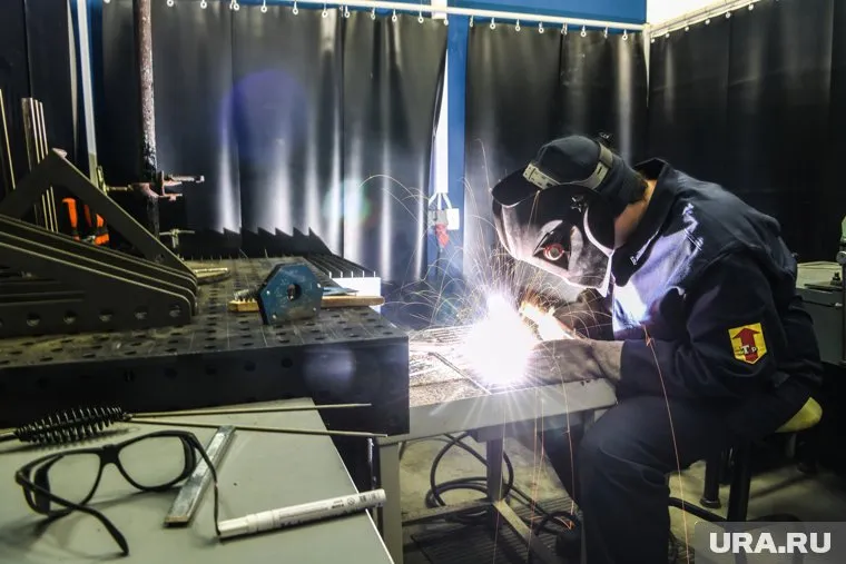 Освоить профессию сварщика по программе «Профессионалитет» можно за 1 год и 10 месяцев