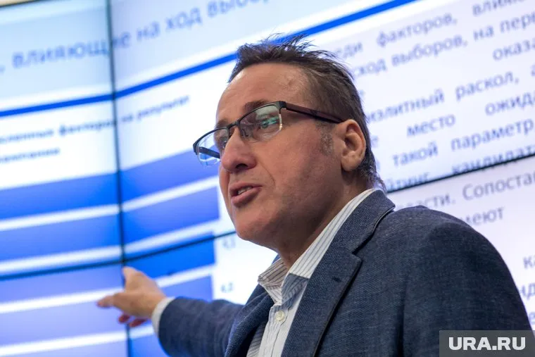 Политолог Евгений Минченко выделил глав Севастополя и Камчатки