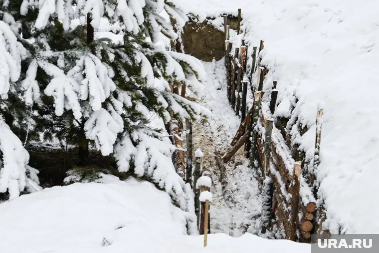 Свеча обогреет солдатский окоп
