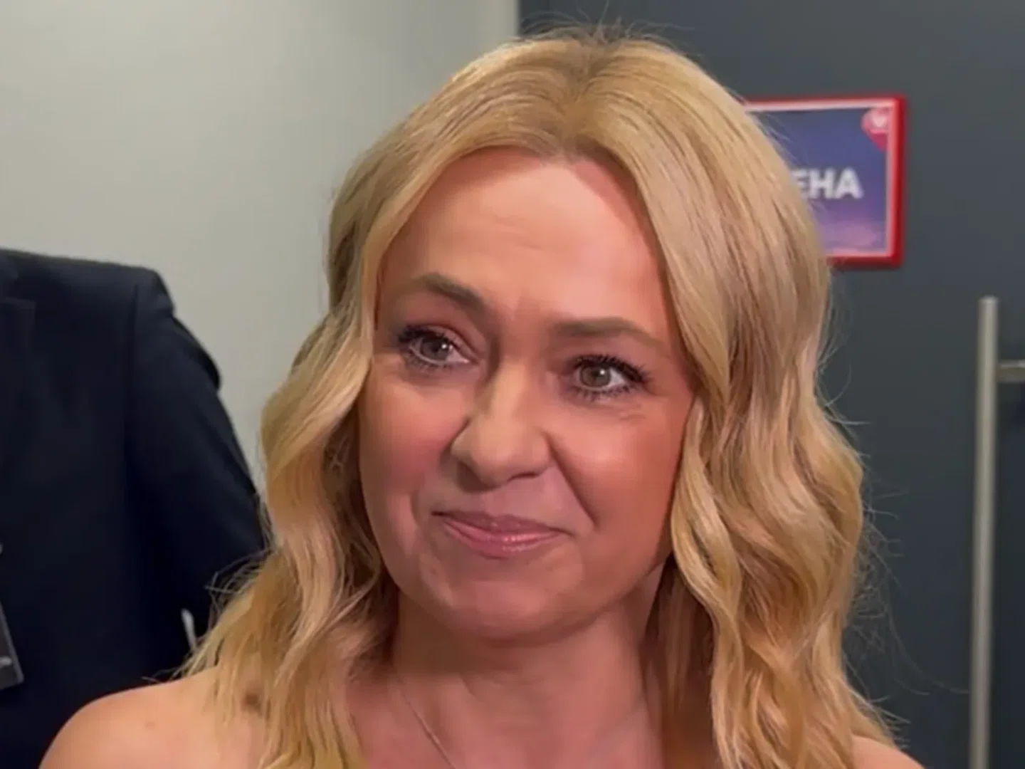 Muz-TV 2026 awards ceremony in Moscow sees celebrity mishaps and ...