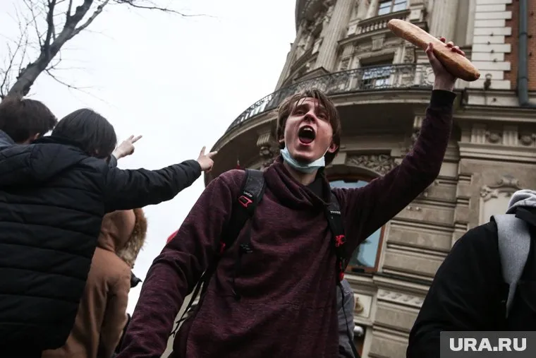 Организаторы протестов не дотянули до планки в 500 тысяч