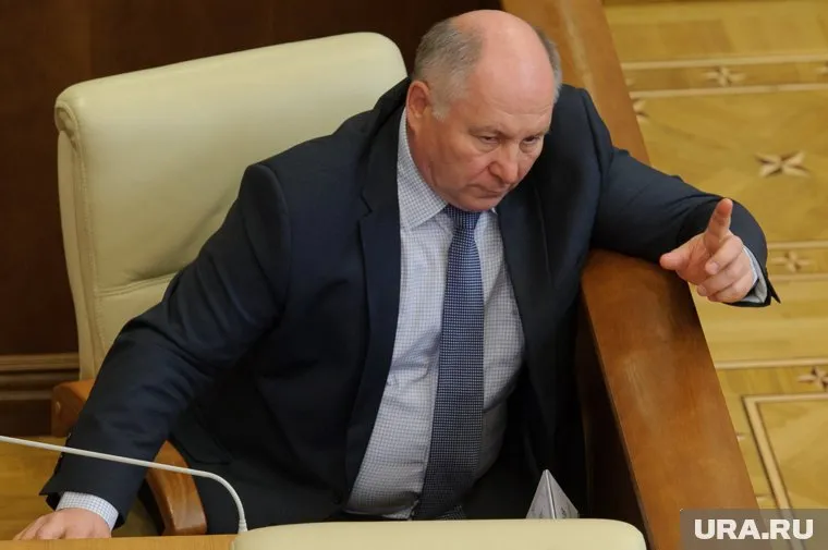 Валерий Чайников рассказал коллегам, как им нужно экономить деньги