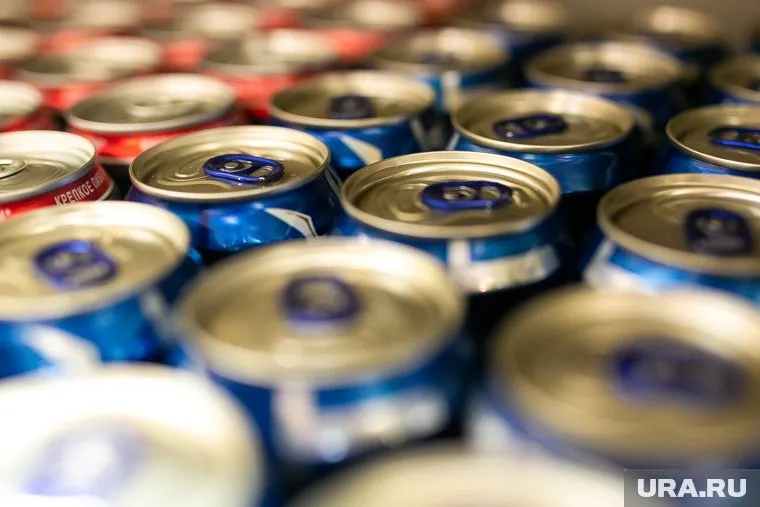 Пенные напитки подорожают на 10-15%, заявили производители