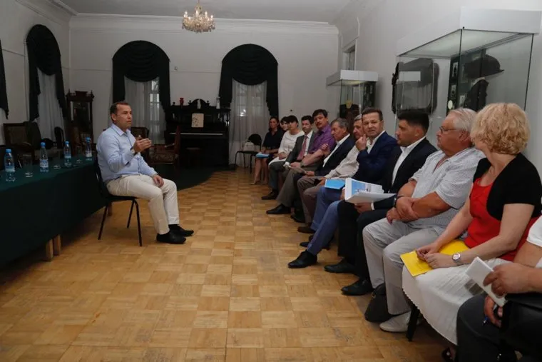 Визит полпреда Цуканова Николая и врио губернатора Шумкова Вадима в Далматовский монастырь. Шадринск