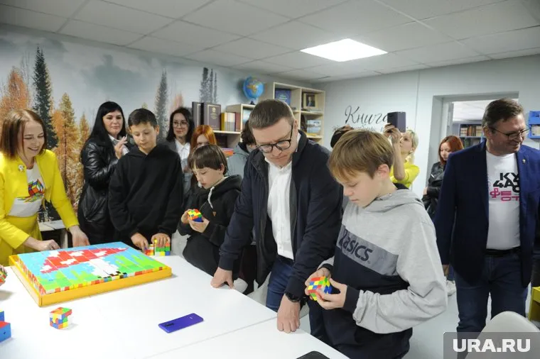 За год кубик Рубика научились собирать 42 ребенка