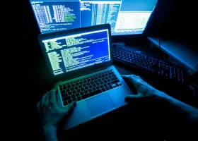 Хакеры атаковали сайт российского посольства в Британии