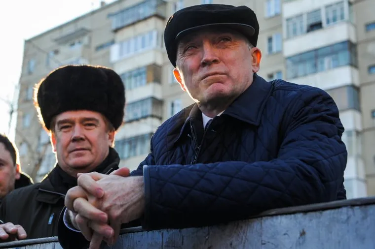 Посещение Дубровским и Елистратовым дворовой ледовой площадки Челябинска, елистратов владимир, дубровский борис