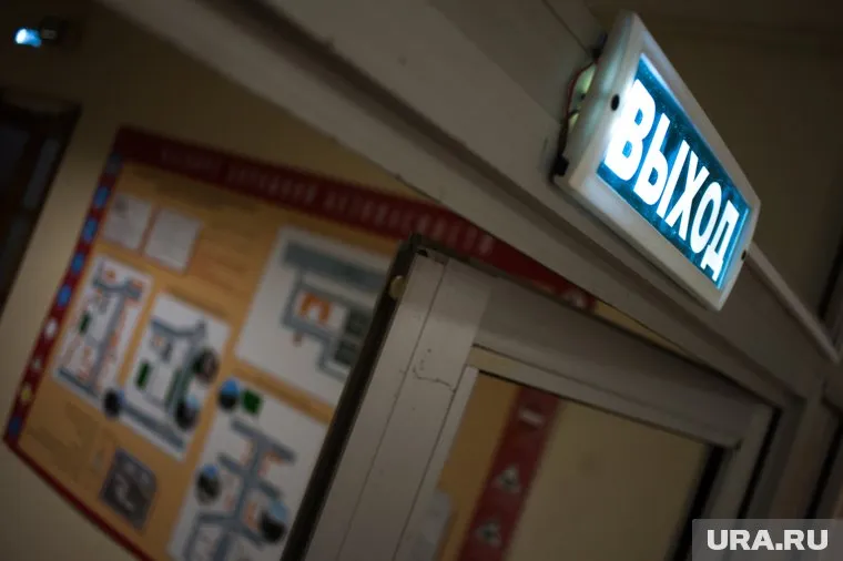 Из-за всплеска «минирований» утром 12 января эвакуировали более 160 учебных заведений