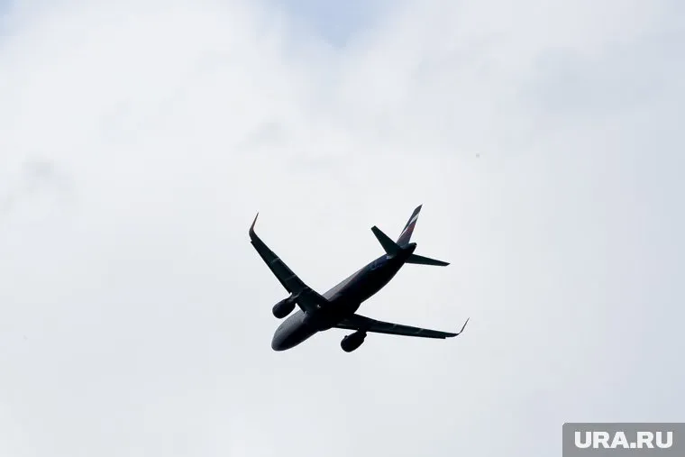 Компания Azerbaijan Airlines приостановила рейсы из Баку в Грозный и Махачкалу до окончания расследования крушения в Казахстане