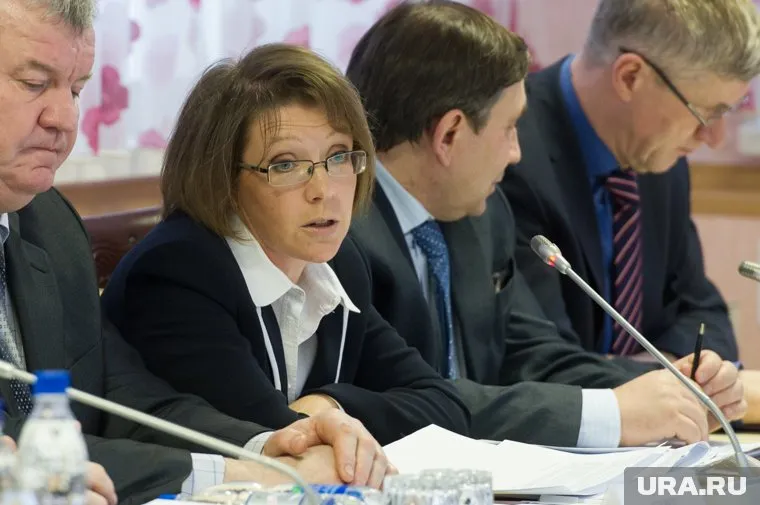 Елена Новоторженцева возглавила счетную палату Свердловской области